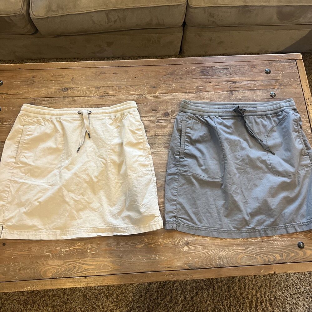 L.L.Bean Women’s Skirt Size Medium Beige Gray Pockets Stretch Outdoor Lot Of 2